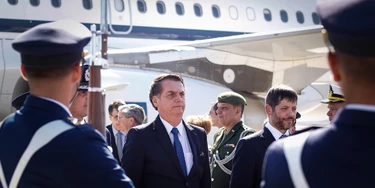 Paranoia de Bolsonaro com drones colocou em risco passageiros de 173 aviões no aeroporto de Brasília