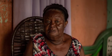 Dona Francisca já foi a última umbandista de sua comunidade quilombola. Não mais. Foto: Gessica Amorim.
Dona Francisca já foi a última umbandista de sua comunidade quilombola. Não mais. Foto: Gessica Amorim.