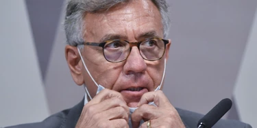 O coronel Hélcio Bruno foi citado, com pedido de indiciamento, no relatório final do CPI da Pandemia. O coronel Hélcio Bruno foi citado, com pedido de indiciamento, no relatório final do CPI da Pandemia.