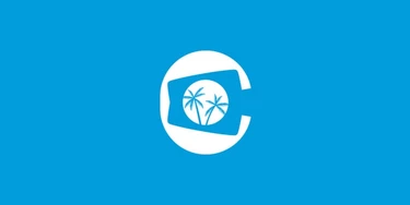 Imagem com a logomarca da Rede Globo partida e coqueiros dentro do círculo central