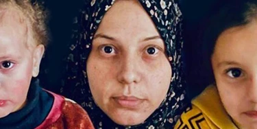 Segundo as regras do Itamaraty, Shaheen pode vir para o Brasil por ter um irmão naturalizado brasileiro – contanto que deixe suas duas filhas e o marido para trás. Segundo as regras do Itamaraty, Shaheen pode vir para o Brasil por ter um irmão naturalizado brasileiro – contanto que deixe suas duas filhas e o marido para trás.