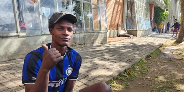 Carlos Santos Soares, de 24 anos, viveu uma jornada angustiante ao passar quase três dias inteiro agarrado ao telhado de uma casa em Canoas.