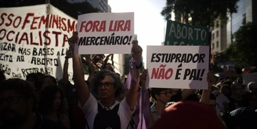 Lira foi alvo dos protestos contra o PL do Estupro. Foto Cris Faga/Dragonfly Press/Folhapress. Lira foi alvo dos protestos contra o PL do Estupro. Foto Cris Faga/Dragonfly Press/Folhapress.