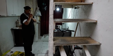 Quadras inteiras foram lacradas com a justificativa de combate ao tráfico na Cracolândia, mas o destino das famílias, como a de Simone Ferreira, é incerto. Quadras inteiras foram lacradas com a justificativa de combate ao tráfico na Cracolândia, mas o destino das famílias, como a de Simone Ferreira, é incerto.