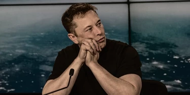 Musk arregou e Twitter voltou. Piores do que nunca Musk arregou e Twitter voltou. Piores do que nunca