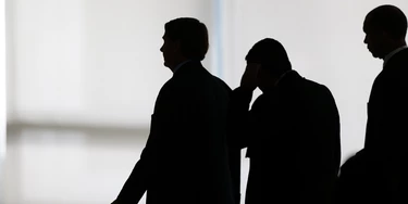 Jair Bolsonaro ao lado de Walter Braga Netto, ambos acusados de golpismo, em 2020 Jair Bolsonaro ao lado de Walter Braga Netto, ambos acusados de golpismo, em 2020