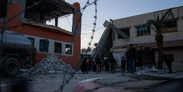 Foram 12 mortos e vários feridos com uma bomba israelense que atingiu um prédio no centro da Faixa de Gaza em 14 de dezembro. (Foto: Mohammed Skaik/Thenews2/Folhapress) Foram 12 mortos e vários feridos com uma bomba israelense que atingiu um prédio no centro da Faixa de Gaza em 14 de dezembro. (Foto: Mohammed Skaik/Thenews2/Folhapress)