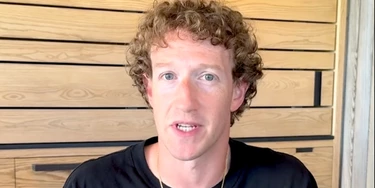 Zuckerberg puxa saco de Donald Trump. Zuckerberg puxa saco de Donald Trump.