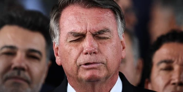 Jair Bolsonaro durante entrevista à imprensa após o STF torná-lo réu por golpe de estado (Foto Adriano Machado/Reuters/Folhapress Jair Bolsonaro durante entrevista à imprensa após o STF torná-lo réu por golpe de estado (Foto Adriano Machado/Reuters/Folhapress