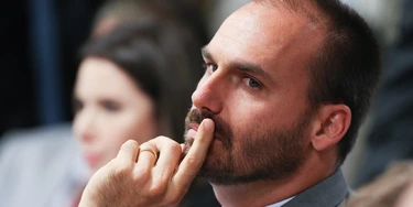 Deputado federal Eduardo Bolsonaro, do PL de São Paulo, está nos EUA desde fevereiro (Foto: Lula Marques/Fotos Públicas) Deputado federal Eduardo Bolsonaro, do PL de São Paulo, está nos EUA desde fevereiro (Foto: Lula Marques/Fotos Públicas)
