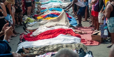 Operação que o governador Cláudio Castro considerou um "sucesso" matou mais de 120 pessoas no Rio de Janeiro (Foto: Fabricio Sousa/Agencia Enquadrar/Folhapress) Operação que o governador Cláudio Castro considerou um "sucesso" matou mais de 120 pessoas no Rio de Janeiro (Foto: Fabricio Sousa/Agencia Enquadrar/Folhapress)