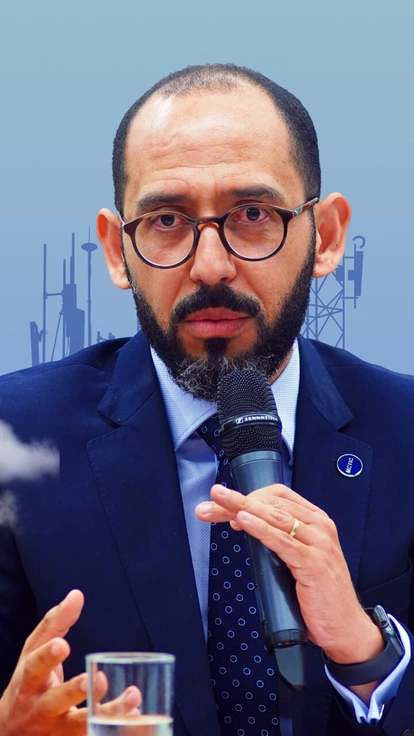 Ele trabalhou no leilão da internet 5G. Agora, vai ser diretor de uma das teles vencedoras Ele trabalhou no leilão da internet 5G. Agora, vai ser diretor de uma das teles vencedoras