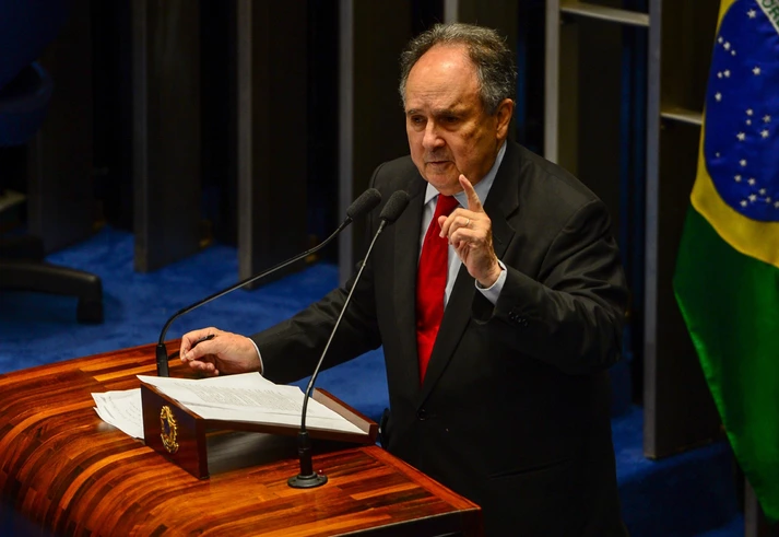 PEC 241 é uma tragédia política e jurídica PEC 241 é uma tragédia política e jurídica