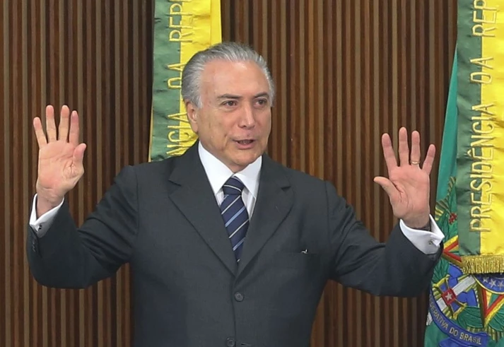 Dilma falou para a História, mas a História a engoliu Dilma falou para a História, mas a História a engoliu