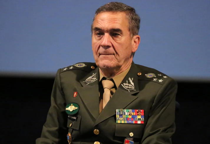 Entrevista: ‘Delírios de Olavo de Carvalho aprofundam ideias surgidas nos quartéis brasileiros’ Entrevista: ‘Delírios de Olavo de Carvalho aprofundam ideias surgidas nos quartéis brasileiros’