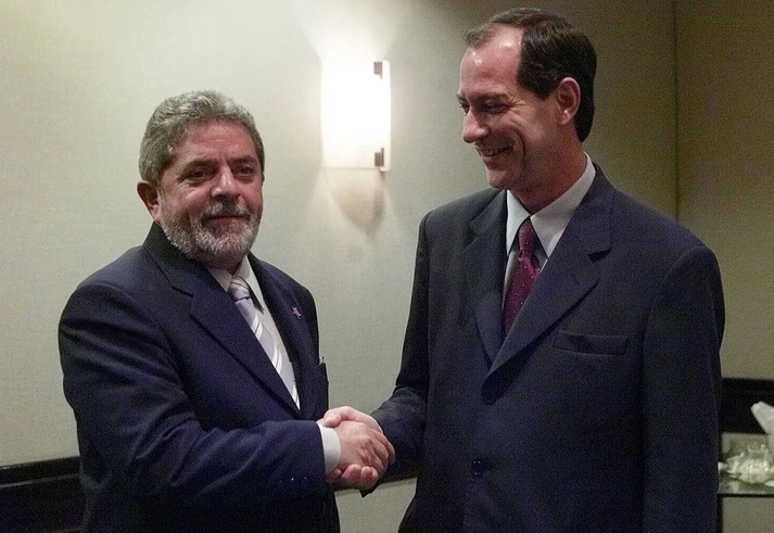 Glenn Greenwald entrevista Lula: ‘Bolsonaro é a velha política, eu sou a nova’