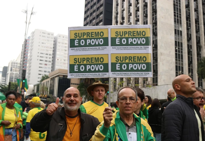 Uma micareta fascista paga com muito dinheiro público