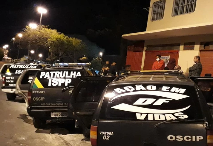 Pastores fingem ser PMs para internar usuários de drogas à força em Brasília