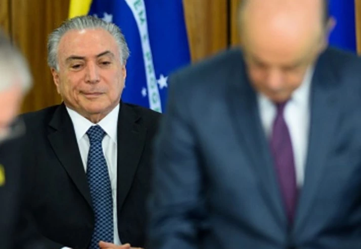 Os vexames da nova política internacional brasileira Os vexames da nova política internacional brasileira