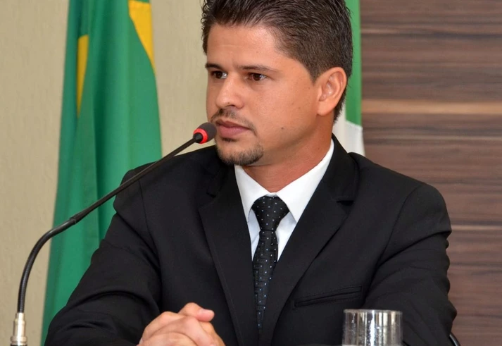 Prefeito barganha com Zema e empresariado joga sujo por Bolsonaro no interior de Minas