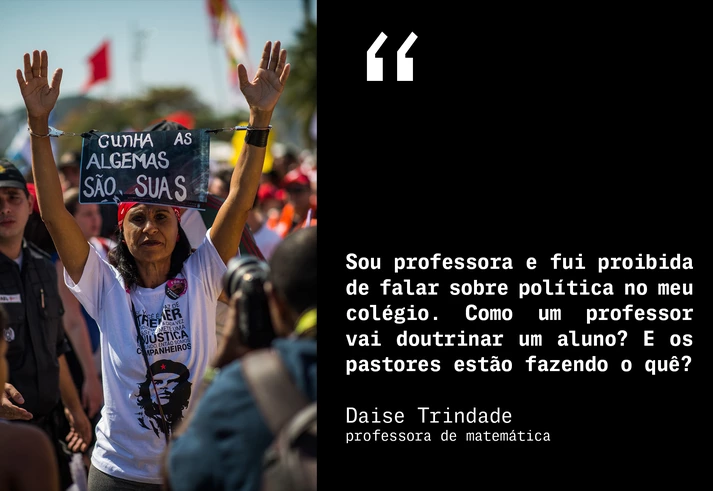 Milhares se reúnem em Copacabana em protesto contra governo Temer e Jogos Olímpicos Milhares se reúnem em Copacabana em protesto contra governo Temer e Jogos Olímpicos