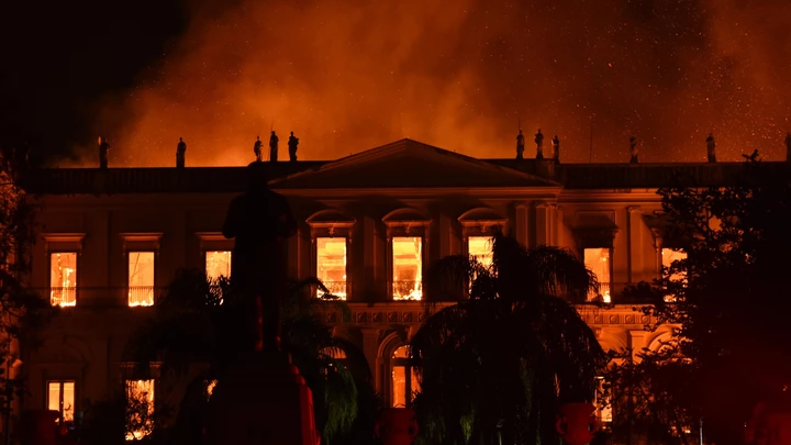 Incêndio destrói Museu Nacional do Rio domingo, 2 de setembro.