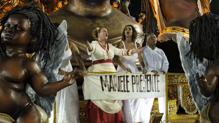 Anielle Franco em desfile da escola de samba Vila Isabel, no Rio de Janeiro, em 4 de março.
