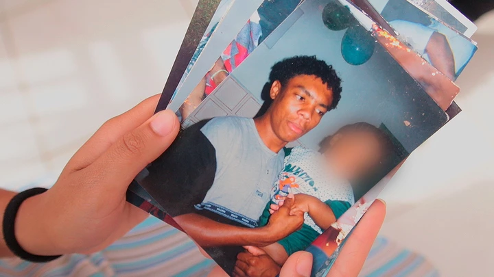 Quando morreu, aos 34 anos, João deixou quatro filhos. O mais novo tinha oito meses. Quando morreu, aos 34 anos, João deixou quatro filhos. O mais novo tinha oito meses.