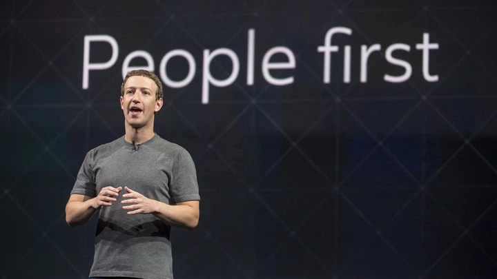 Mark Zuckerberg, presidente e fundador do Facebook, fala durante o evento Oculus connet 3 em San Jose, California, na quinta-feira, 6 de outubro de 2016.  Mark Zuckerberg, presidente e fundador do Facebook, fala durante o evento Oculus connet 3 em San Jose, California, na quinta-feira, 6 de outubro de 2016.