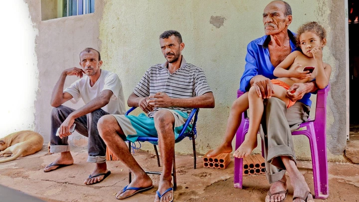 Com a neta no colo, Antônio Correia da Silva diz que conheceu Haddad há pouco tempo pela televisão Com a neta no colo, Antônio Correia da Silva diz que conheceu Haddad há pouco tempo pela televisão