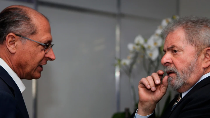O ex-governador de São Paulo Geraldo Alckmin e o ex-presidente Luiz Inácio Lula da Silva (PT). O ex-governador de São Paulo Geraldo Alckmin e o ex-presidente Luiz Inácio Lula da Silva (PT).