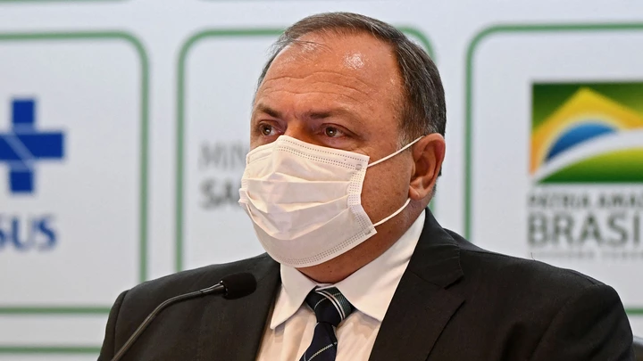 Pazuello não pode ser um novo Ustra: quem o colocou no ministério tem que ser levado à CPI da Covid Pazuello não pode ser um novo Ustra: quem o colocou no ministério tem que ser levado à CPI da Covid