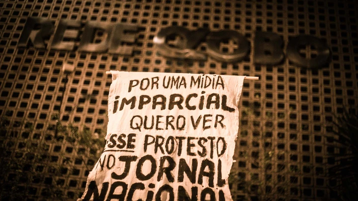 "Ocupa Rede Globo", manifestação em frente à sede da empresa, em julho de 2013.