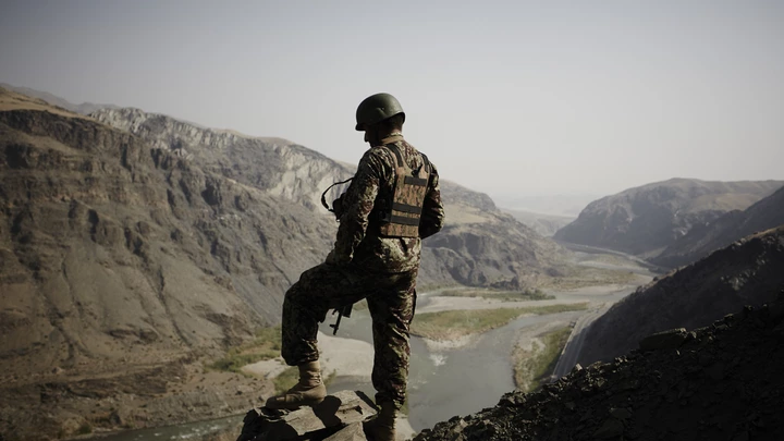 Alguns afegãos temem que uma menor presença de soldados americanos leve a mais violência, enquanto outros esperam que a retirada dê ao país uma chance maior de paz.