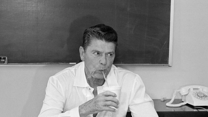 Former Gov. Ronald Reagan, seeking the Republican nominations for president, takes time out for a lunch break during conference with some of his top aides in Los Angeles, July 9, 1980. The governor and his wife Nancy leave Los Angeles for Detroit and the Republican National Convention. (AP Photo/Randy Rasmussen) Former Gov. Ronald Reagan, seeking the Republican nominations for president, takes time out for a lunch break during conference with some of his top aides in Los Angeles, July 9, 1980. The governor and his wife Nancy leave Los Angeles for Detroit and the Republican National Convention. (AP Photo/Randy Rasmussen)