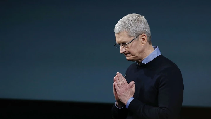CUPERTINO, CA - MARCH 21:  Apple CEO Tim Cook speaks during an Apple special event at the Apple headquarters on March 21, 2016 in Cupertino, California. The company is expected to update its iPhone and iPad lines, and introduce new bands for the Apple Watch.  (Photo by Justin Sullivan/Getty Images) CUPERTINO, CA - MARCH 21:  Apple CEO Tim Cook speaks during an Apple special event at the Apple headquarters on March 21, 2016 in Cupertino, California. The company is expected to update its iPhone and iPad lines, and introduce new bands for the Apple Watch.  (Photo by Justin Sullivan/Getty Images)