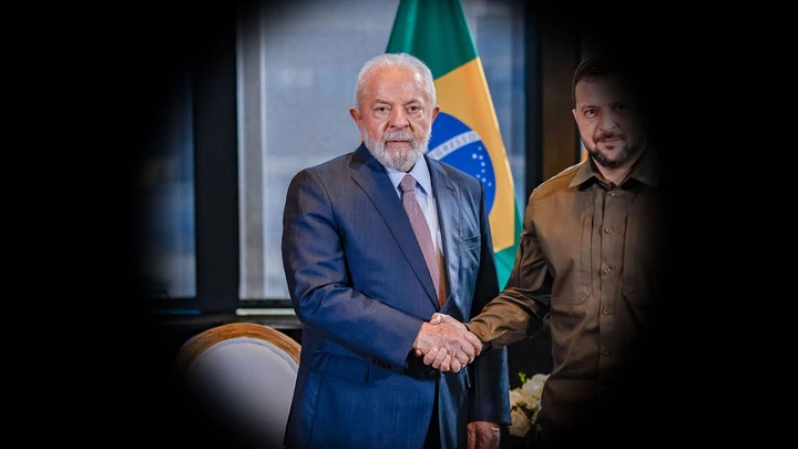 A imprensa brasileira quer Lula abanando o rabo para Zelensky e mostrando os dentes para Putin A imprensa brasileira quer Lula abanando o rabo para Zelensky e mostrando os dentes para Putin