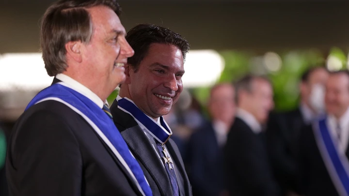Se a Abin paralela de Jair Bolsonaro e Alexandre Ramagem tem tanto em comum com a espionagem clandestina da ditadura, será que continua agindo por baixo dos panos, à revelia do presidente Lula? Se a Abin paralela de Jair Bolsonaro e Alexandre Ramagem tem tanto em comum com a espionagem clandestina da ditadura, será que continua agindo por baixo dos panos, à revelia do presidente Lula?