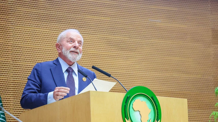 Lula discursa em evento na cúpula da União Africana, onde comparou genocídio em Gaza ao Holocausto contra os judeus.
