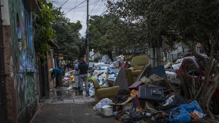 Faltou investimento em prevenção, não faltou aviso. Foto: Bruno Santos/Folhapress Faltou investimento em prevenção, não faltou aviso. Foto: Bruno Santos/Folhapress