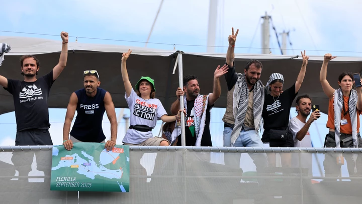 Israel ataca jornalistas. Nós queremos protegê-los. Israel ataca jornalistas. Nós queremos protegê-los.
