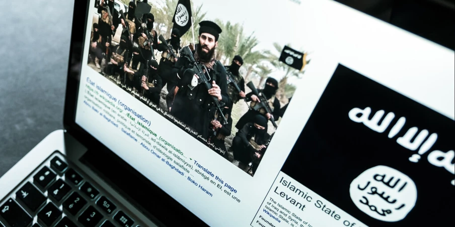Agentes disfarçados do FBI inundam a internet em busca de contato com terroristas
