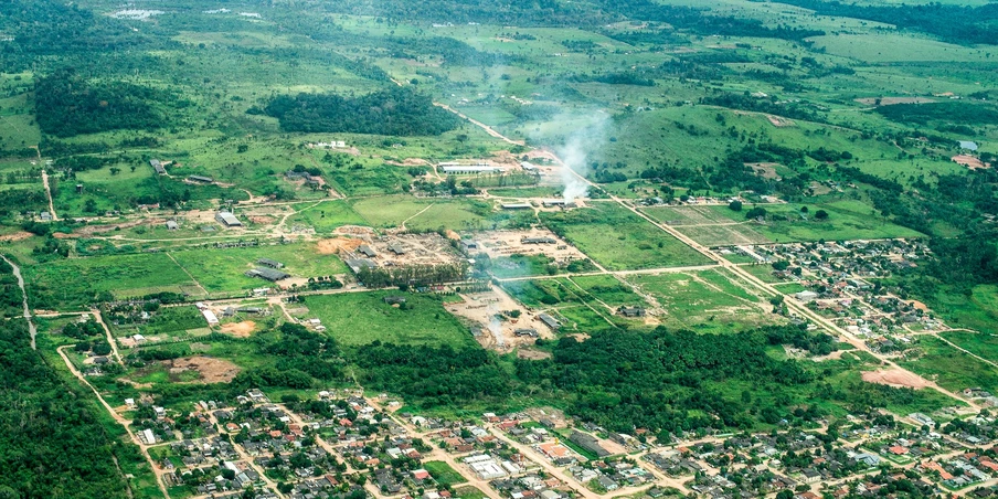 Grileiros comandam avanço da fronteira agropecuária sobre a floresta Grileiros comandam avanço da fronteira agropecuária sobre a floresta