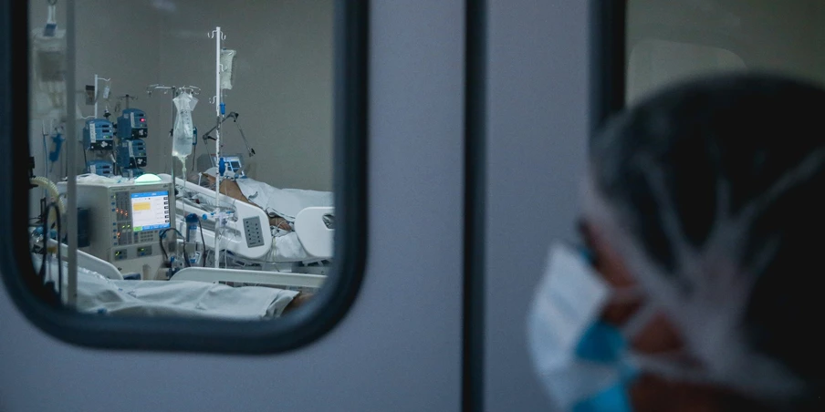 Mensagens revelam donos de hospitais defendendo fim do lockdown para lucrar com UTIs na pandemia